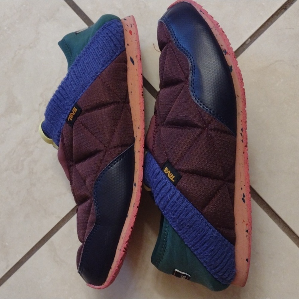 SOLD Cotopaxi X Teva slip on comfort shoe - Picture 3 of 11